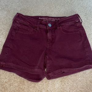 American Eagle Outfitters maroon shorts